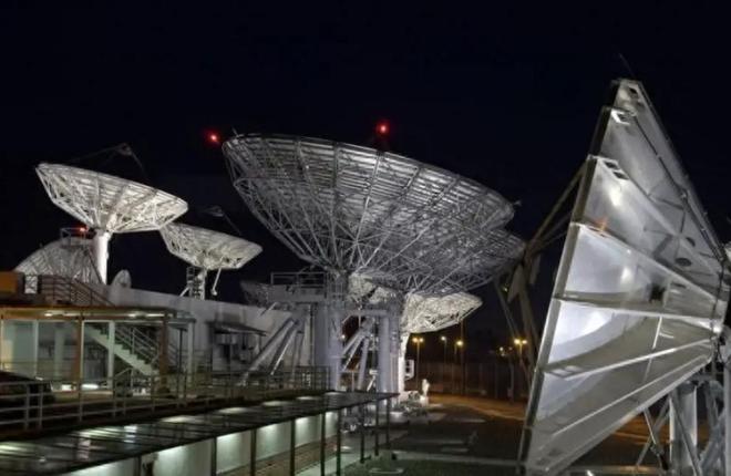 斯諾登潛逃港澳發(fā)生槍戰(zhàn)我方出動(dòng)擊斃多人三大情報(bào)機(jī)對(duì)決(圖2)