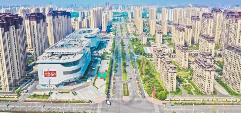 奮楫揚帆潮正涌 砥礪前行譜新篇