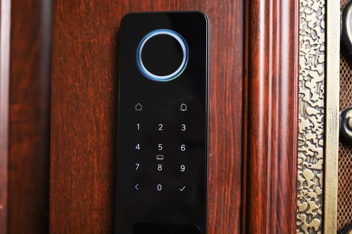 李嘉誠(chéng)10億贖子案：首富與悍匪的世紀(jì)對(duì)話揭露人性深淵