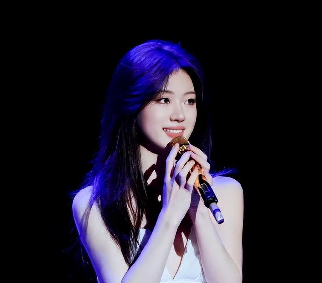 《歌手》首發(fā)官宣！橫跨地球請的陣容被嘲不合理！輸贏一目了然(圖4)