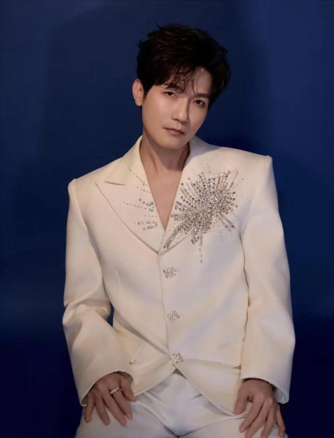 《歌手》首發(fā)官宣！橫跨地球請的陣容被嘲不合理！輸贏一目了然(圖12)