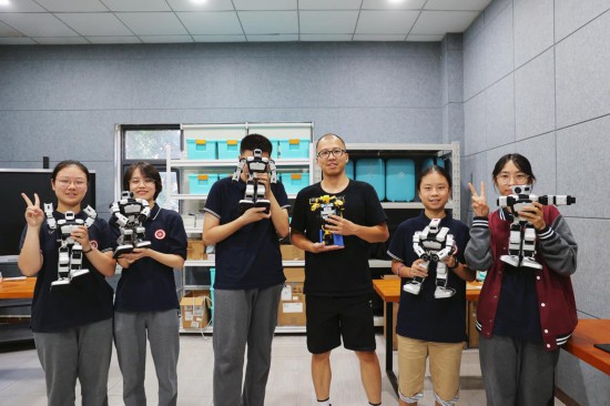 教育數(shù)字化變革“先鋒實踐”：看西部科學城重慶高新區(qū)如何用“S2C”重構(gòu)教育生態(tài)(圖3)